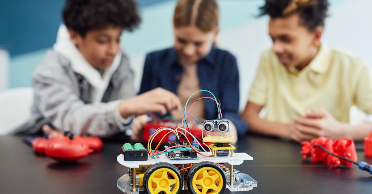 Line-following robot with Arduino and motors